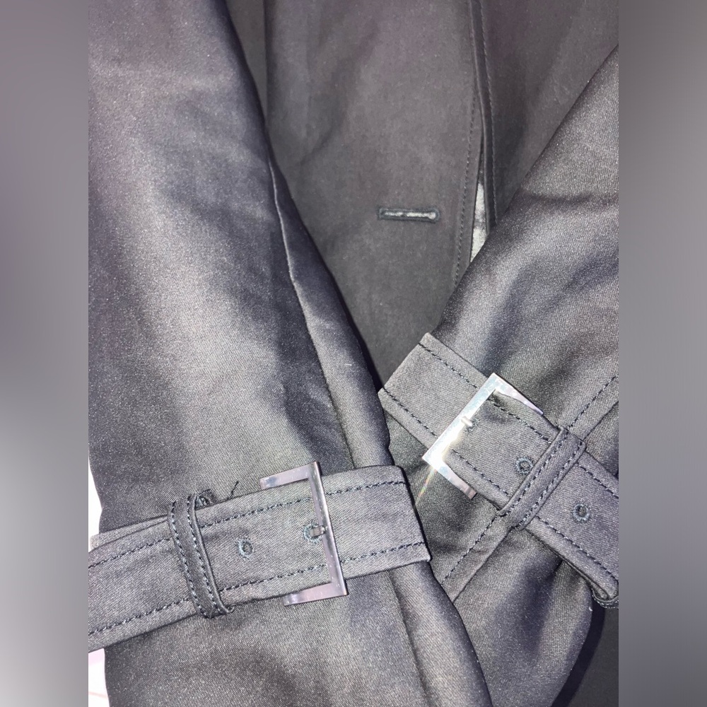 Women’s Coat - Picture 8 of 14